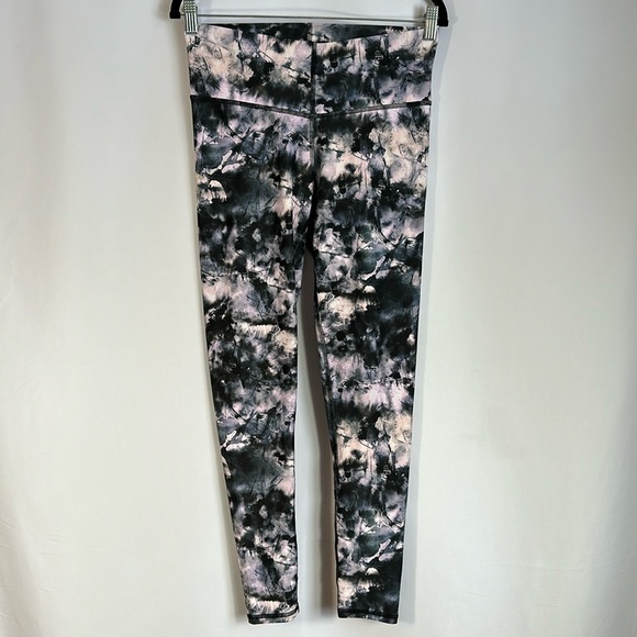 Blackstrap Pinnacle All-Season Base Layer Black & Pink Leggings - Picture 3 of 10